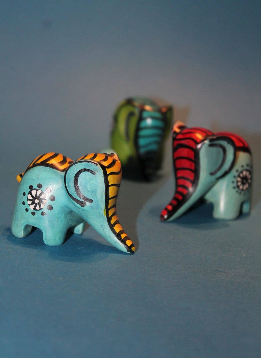 Speckstein - Lustiger Elefant - bunt