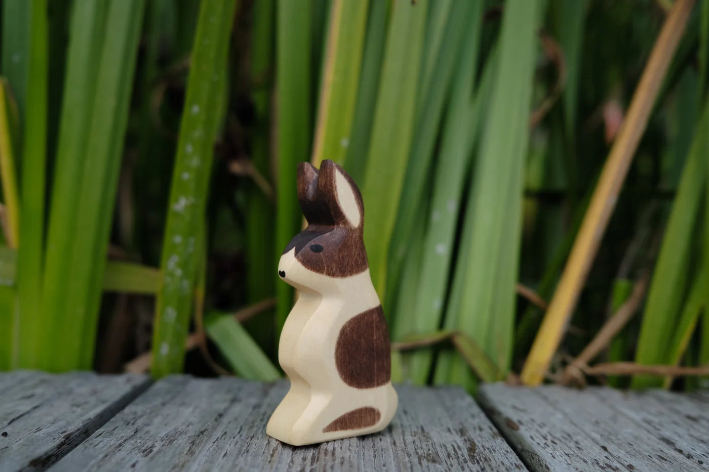 HolzWald Hase stehend