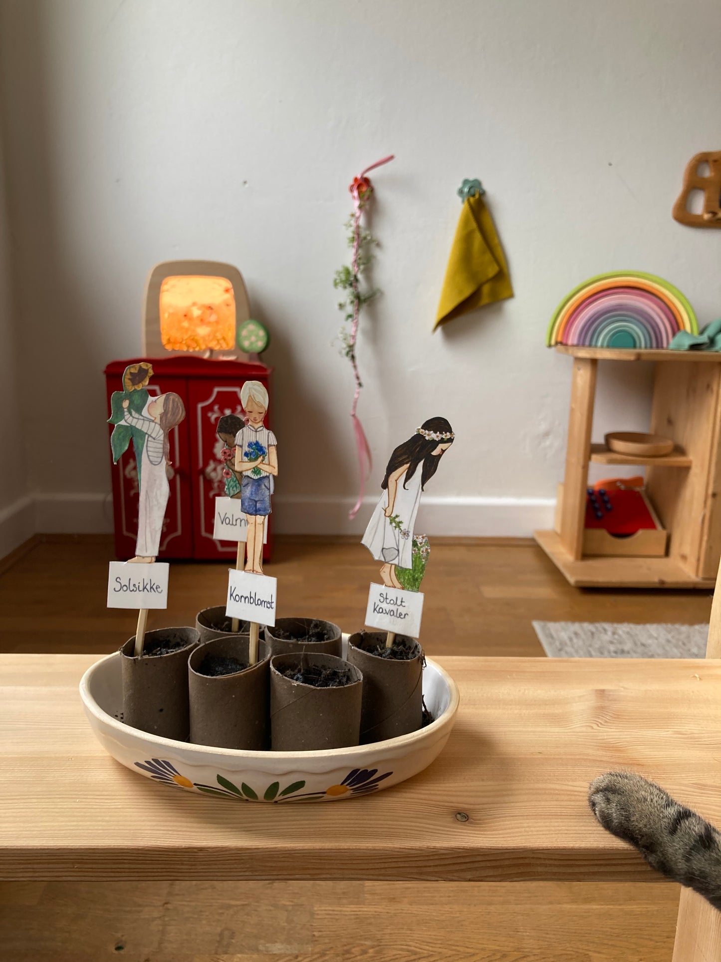 Bastelbogen - Kinder pflanzen Blumen