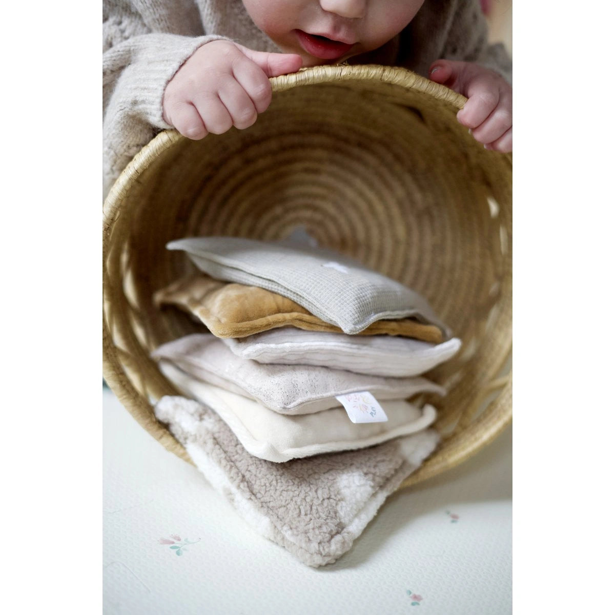 Sensorische Kirschkernkissen Beige, Braun, Weiß