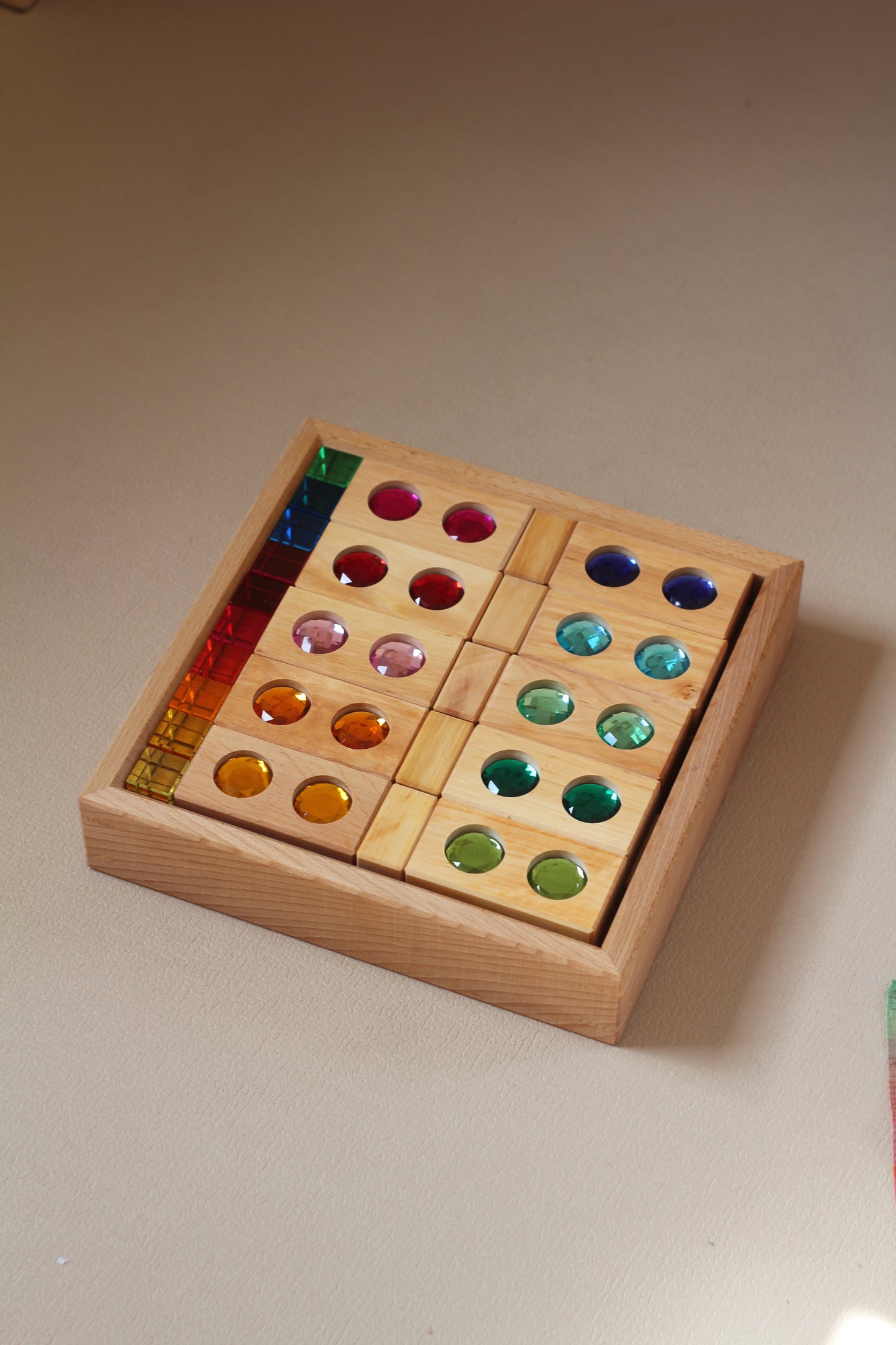 Bauspiel - Kleine Farbstraße mit Lichtbauwürfeln