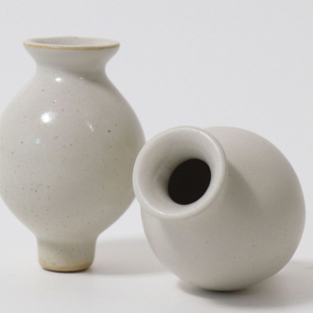 Grimm's Stecker Vase weiß aus Keramik auf dem Festtagsring, Foto