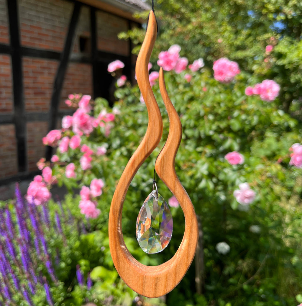Fensterschmuck Shakti mit Regenbogen-Kristall von Sternengasse
