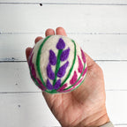 Trocknerball Lavendel aus Filz von Sewing Seeds Play