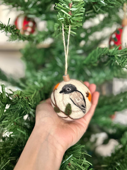 Filzdekoration - Weihnachtskugel Vogel
