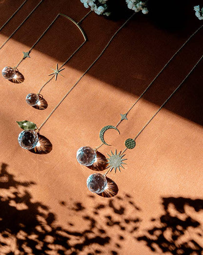 Sonnenfänger - Sonne aus Messing mit goldplattierter Kette