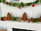 Filzanhänger Dackel mit Weihnachtsmütze von Nacha Interior