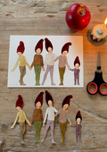 Bastelbogen Elfenparade 2 von Tall Hat Tales, fünf ausgeschnittene Elfen Hand in Hand unter dem Bogen auf dem Holztisch