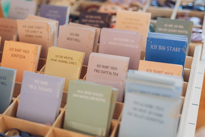 Button - Biene - wichtiger Teil der Gruppe