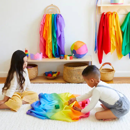 Robustes Spieltuch aus Seide - Regenbogen