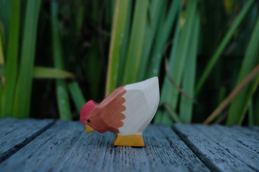 Holzwald Huhn pickend