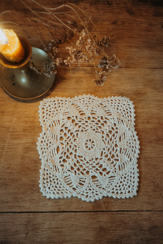 Vintage Häkeldeckchen - 2. Chance