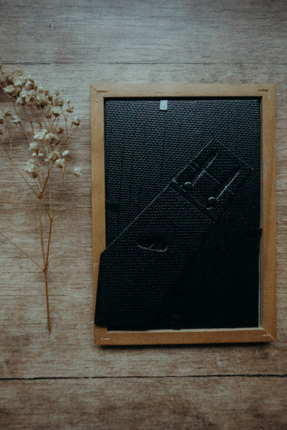 Bild mit Holzrahmen - Madonna mit Kind