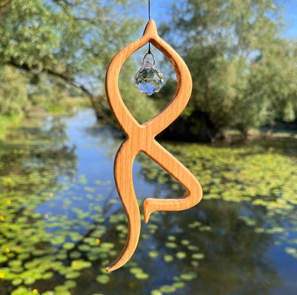 Fensterschmuck - Balance mit Regenbogen-Kristall