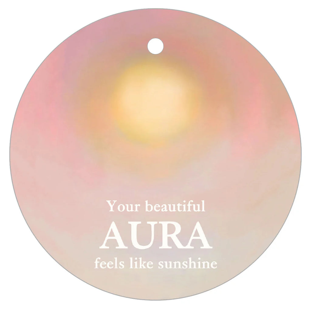 Geschenkanhänger „Your beautiful aura feels like sunshine“ von Anna Cosma, Vorderseite
