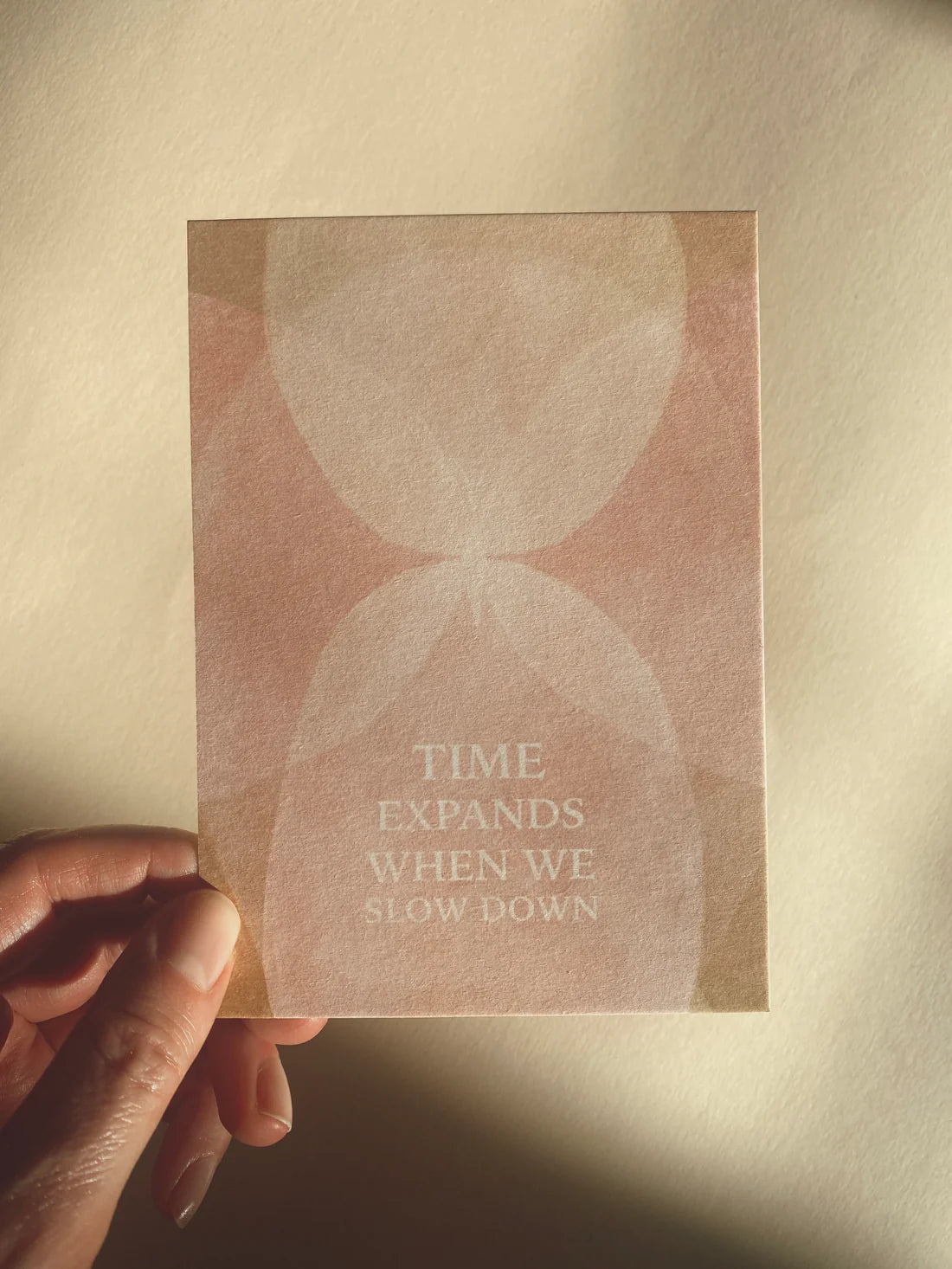 Postkarte Time expands when we slow down von Anna Cosma A6, Stimmungsbild