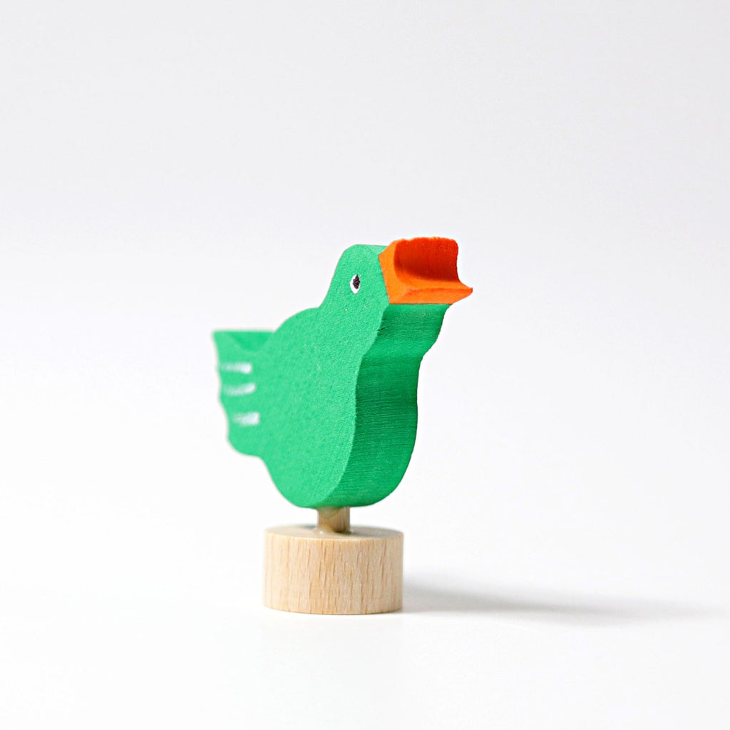Grimm's Steckfigur singender Vogel, der grüne Vogel singt mit weit offenem Schnabel