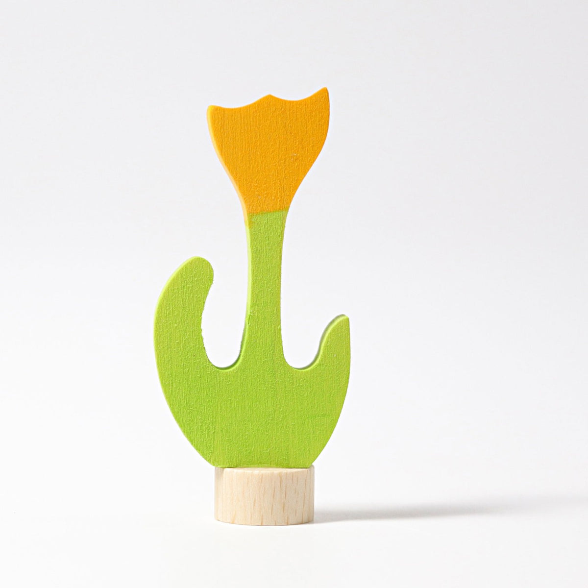 Grimm's Steckfigur Tulpe gelb, die gelbe Tulpe steht auf grünem Stiel und ist aus Lindenholz handbemalt