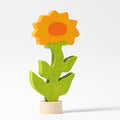 Grimm's Steckfigur Ringelblume, die orange Ringelblume hat grüne Blätter und eine leuchtende Blüte