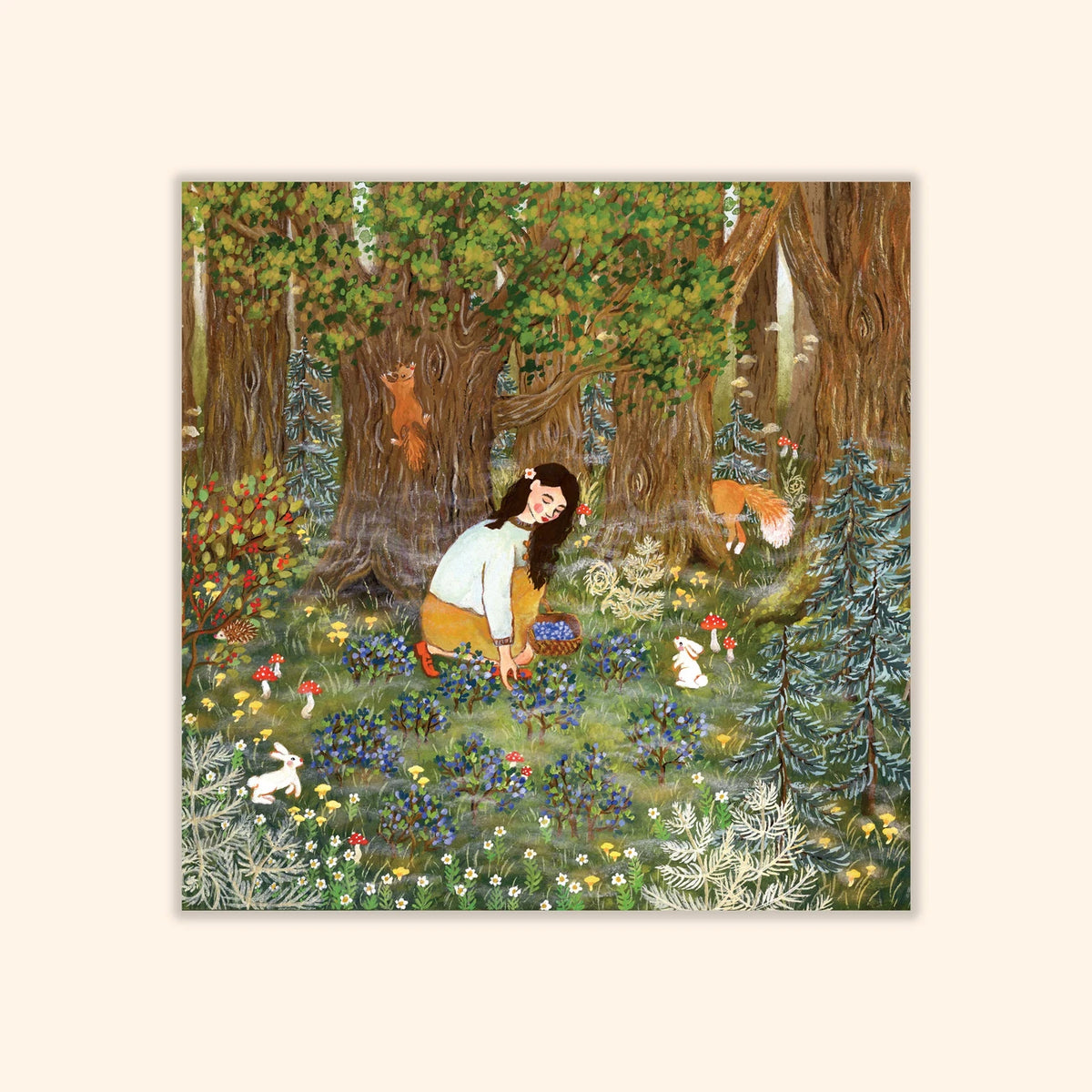 Postkarte Beerenpflücken von Asia Spettel 12 x 12 cm: jemand pflückt Blaubeeren im Wald, ringsum ein Fuchs, ein Eichhörnchen, weiße Kaninchen und Pilze