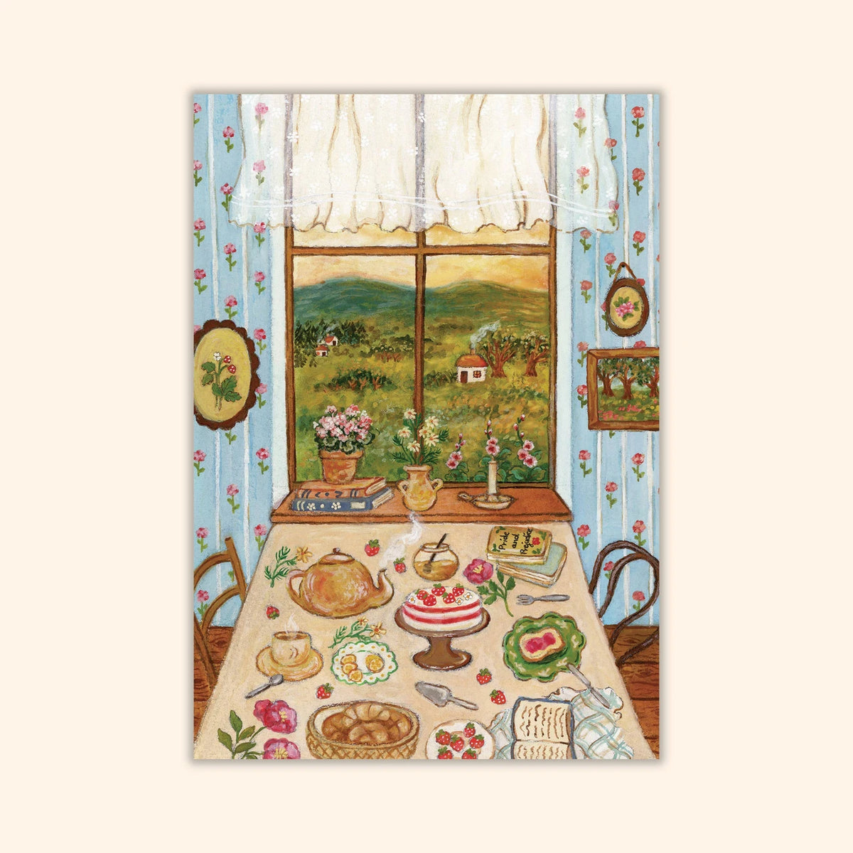 Postkarte Omas Haus von Asia Spettel A6: ein reich gedeckter Tisch mit Teekanne, Torte und Gebäck vor einem Fenster mit Spitzengardine und Blick auf grüne Hügel