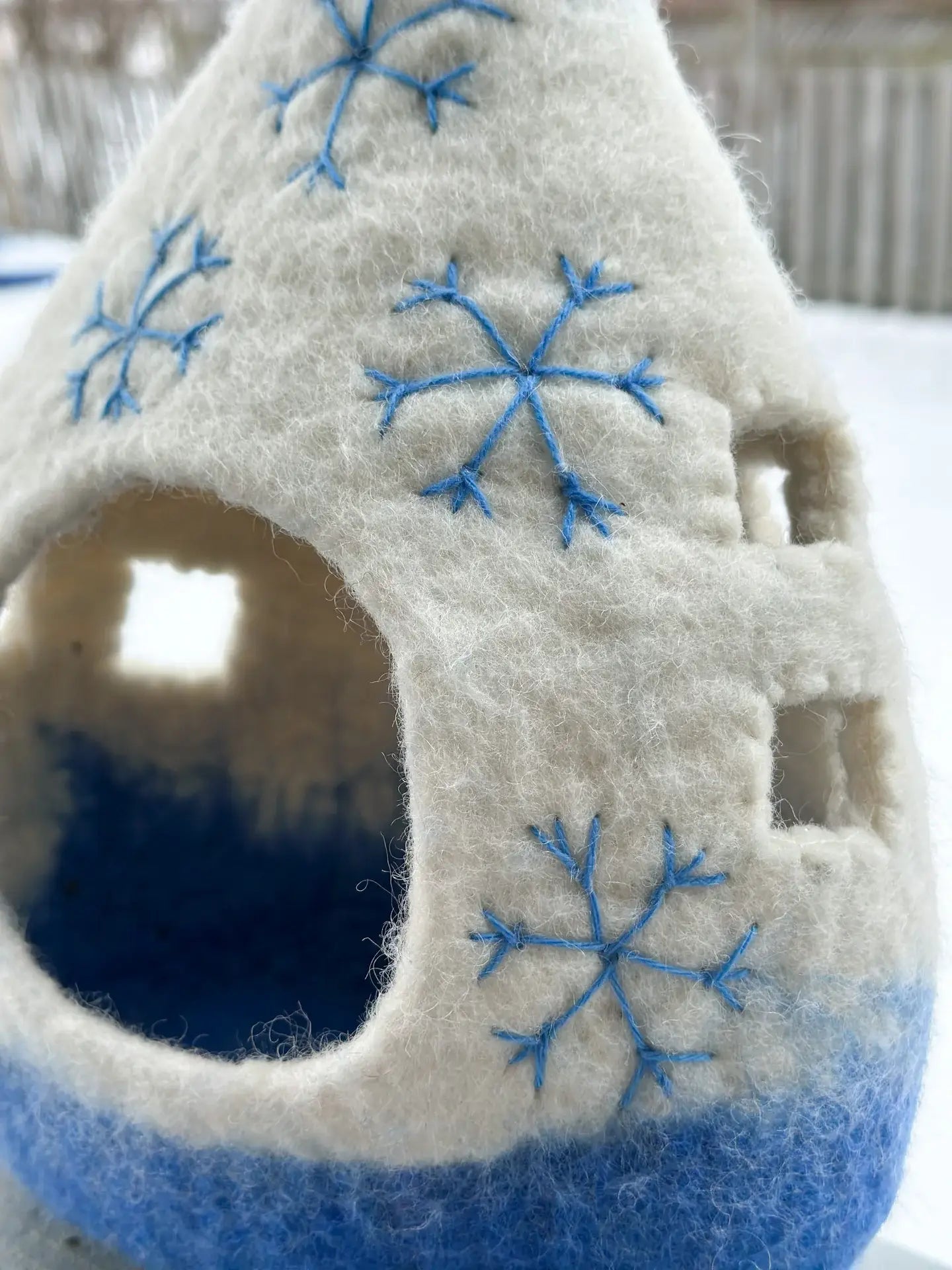 Filz - Winterliches Spielhäuschen