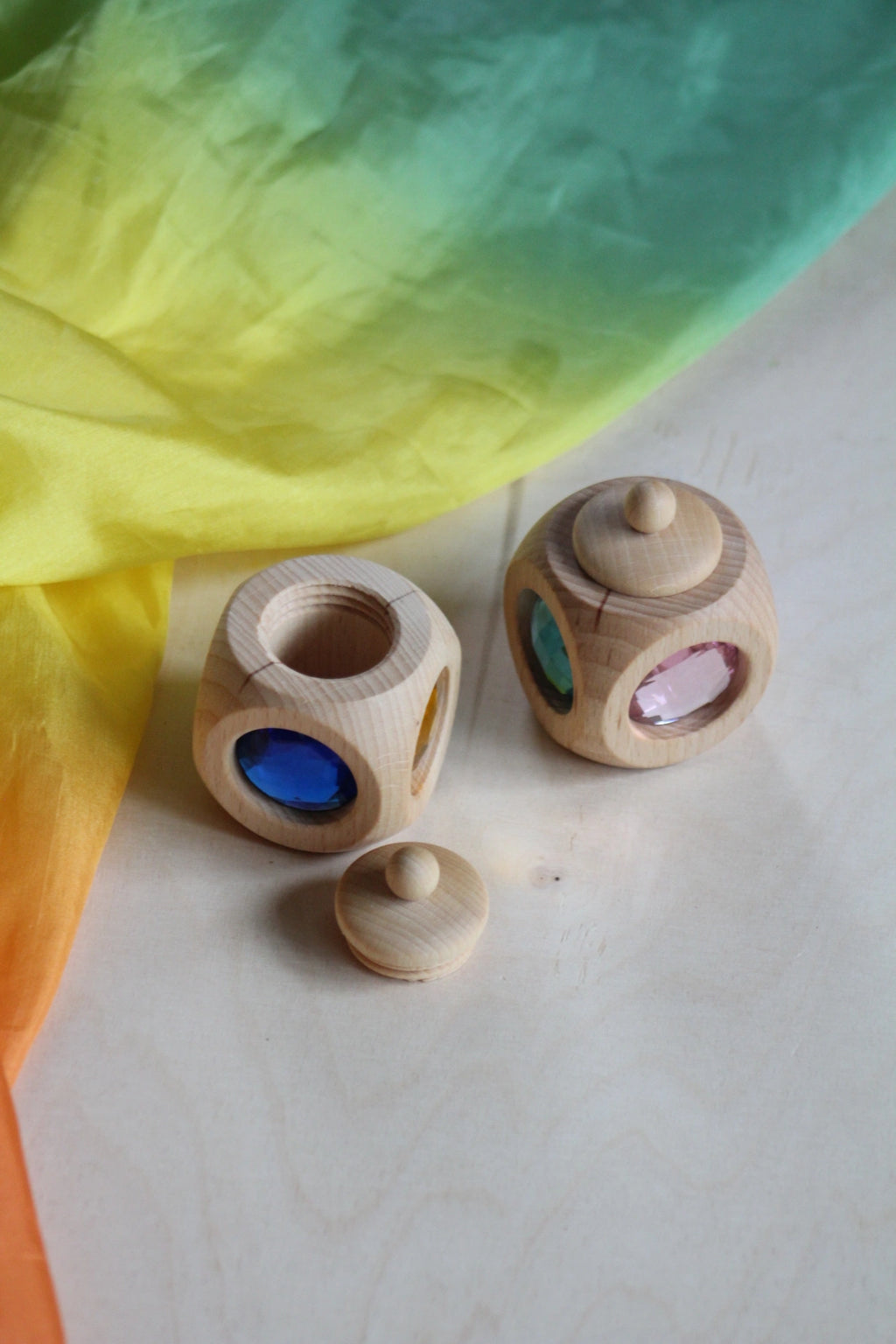 Bauspiel Milchzahndose Pastell aus Holz mit Funkelsteinen, Foto