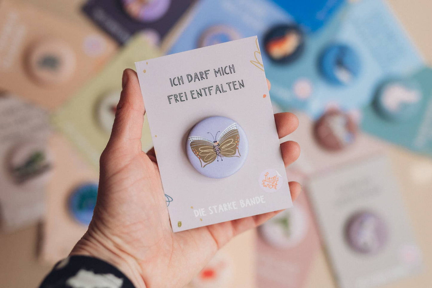 Button - Schmetterling - Frei entfalten