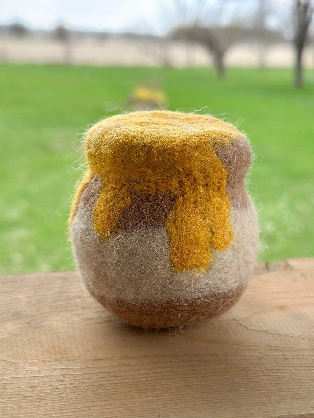 Honigtopf aus Filz von Sewing Seeds Play