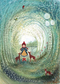 Postkarte Mädchen mit Hirsch von Bijdehansje A6, Mädchen mit roter Mütze zwischen zwei Rehkitzen im grünen Baumtunnel, ein Fuchs schaut zu