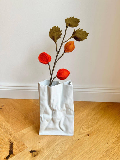 Filzdekoration - Physalis Beerenzweig