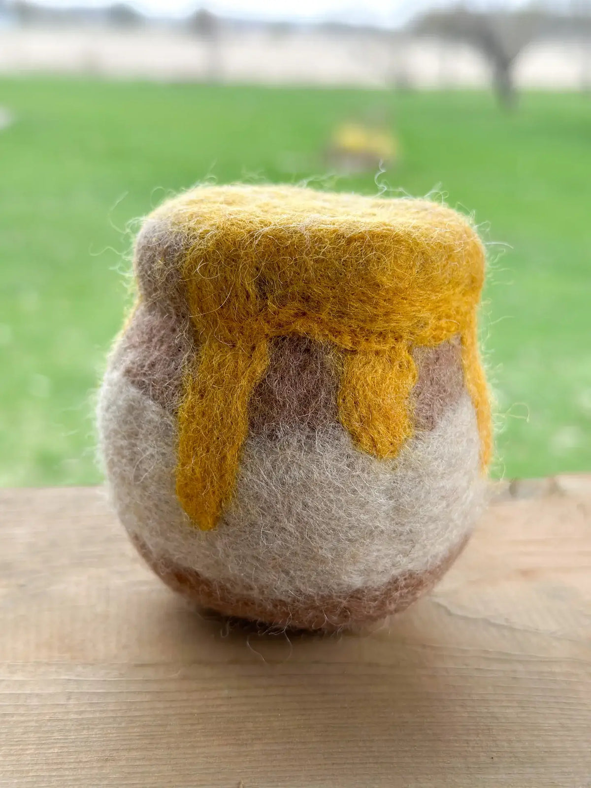 Honigtopf aus Filz von Sewing Seeds Play