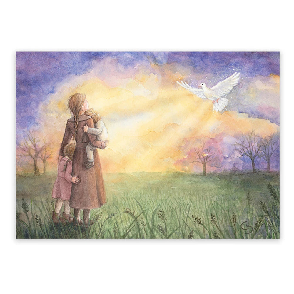 Postkarte Hoffnung von Corinna Schwerdtfeger A6: ein Mensch mit Baby im Arm und einem Kind an der Hand blickt über die Wiese ins helle Licht, eine weiße Taube fliegt, die Bäume knospen