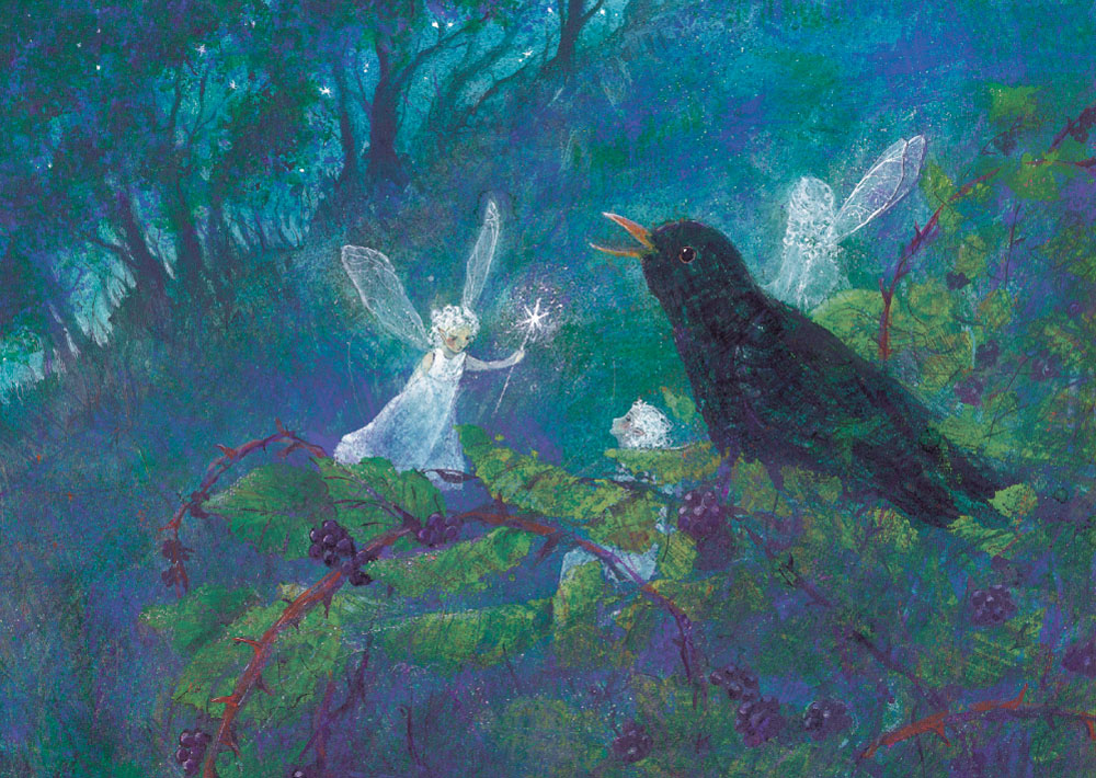 Postkarte Amsel und Elfe von Daniela Drescher A6, zwei leuchtende Elfen mit einer Amsel in einem Brombeerstrauch im dunklen Wald