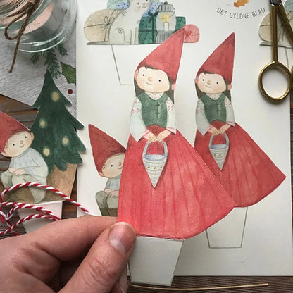 Bastelbogen - Wichtel mit Weihnachtsbaum