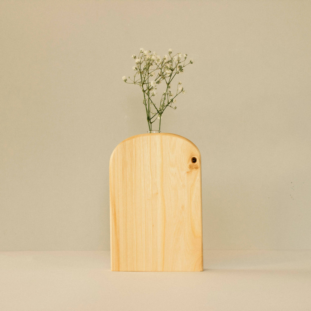 Flacher Blumenhalter Nr. 03 aus Holz von Wooden Story, 15,5 cm