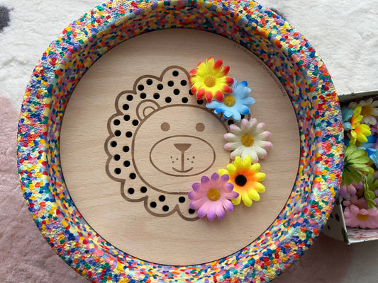 Löwe Blumen Steckspiel - Aktivitätsplatte kompatibel mit Stapelstein®