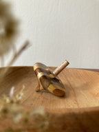 Kreisel aus Holz braun von El Puente, kleiner brauner Holzkreisel