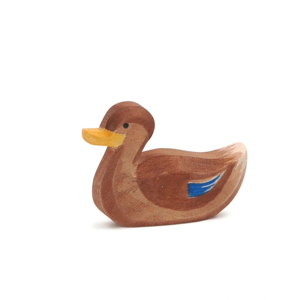 Ostheimer Ente schwimmend, braune Holzfigur mit blauem Flügelfleck