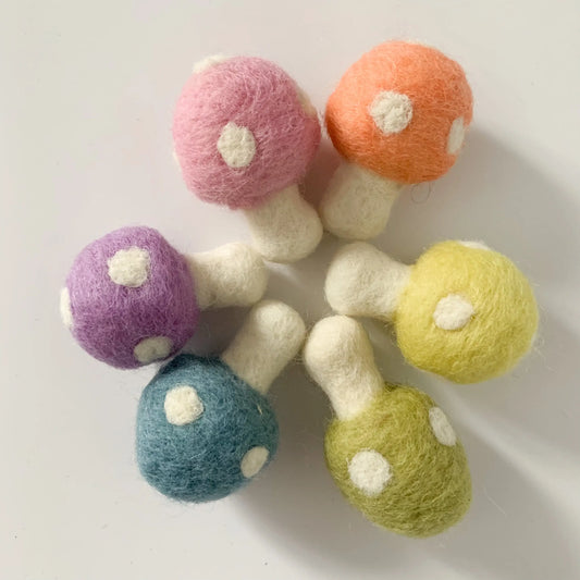 Filzfigurset - Regenbogenpilze - pastell (6 Stück)