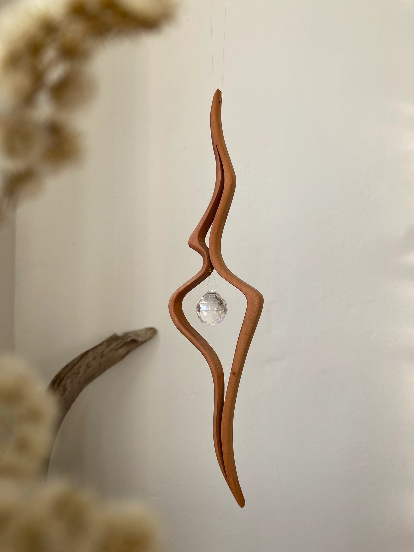 Fensterschmuck mit Regenbogen-Kristall