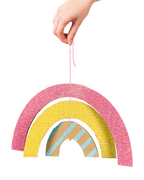 Regenbogen aus Karton mit Glitter von folia