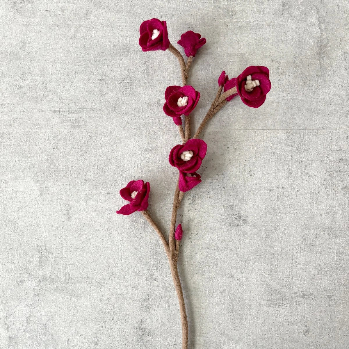 Gefilzter Zweig Kirschblüten