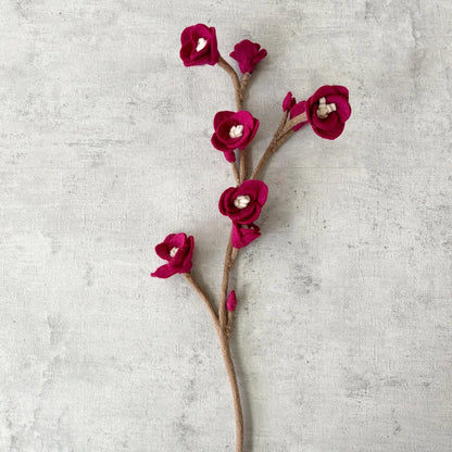 Gefilzter Zweig Kirschblüten