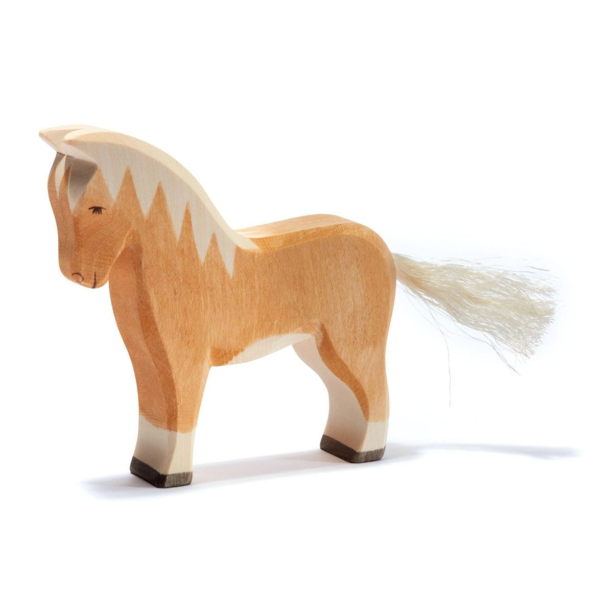 Ostheimer Haflinger, hellbraune Holzfigur mit heller Mähne