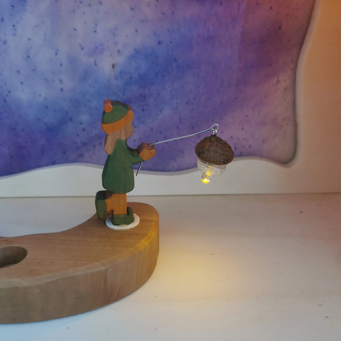Stecker - Kind mit Laterne