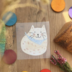 Bügelbild Katze mit Halstuch von Hannahs Firlefanz, Stimmungsfoto auf Holz