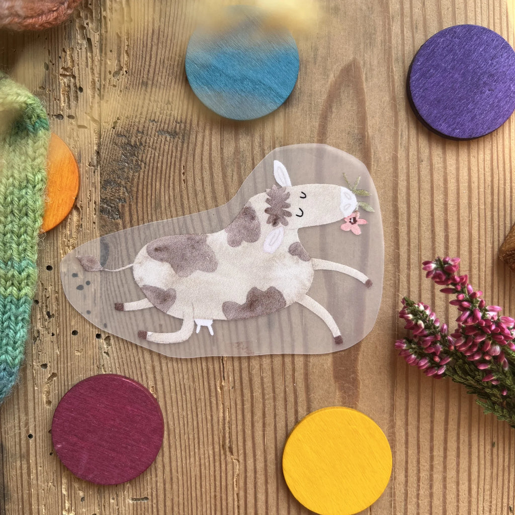 Bügelbild Kuh von Hannahs Firlefanz, Stimmungsfoto auf Holz