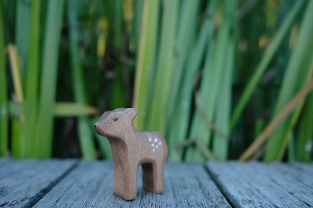 Holzfigur Hirschkalb von HolzWald, Foto