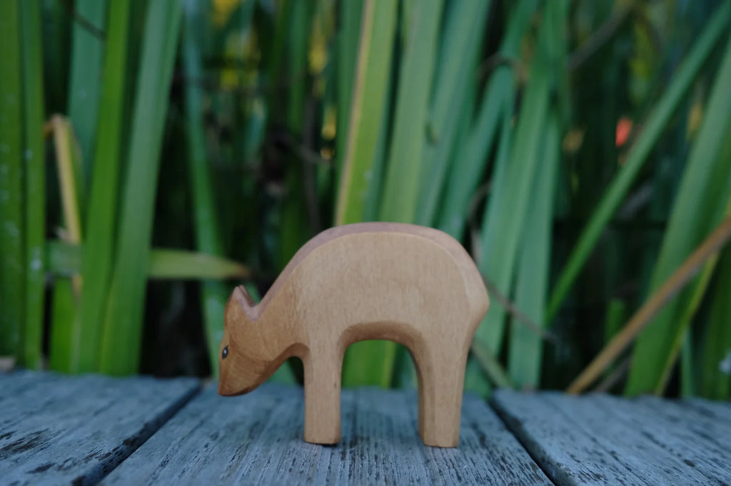 Holzfigur Hirschkuh von HolzWald, Foto
